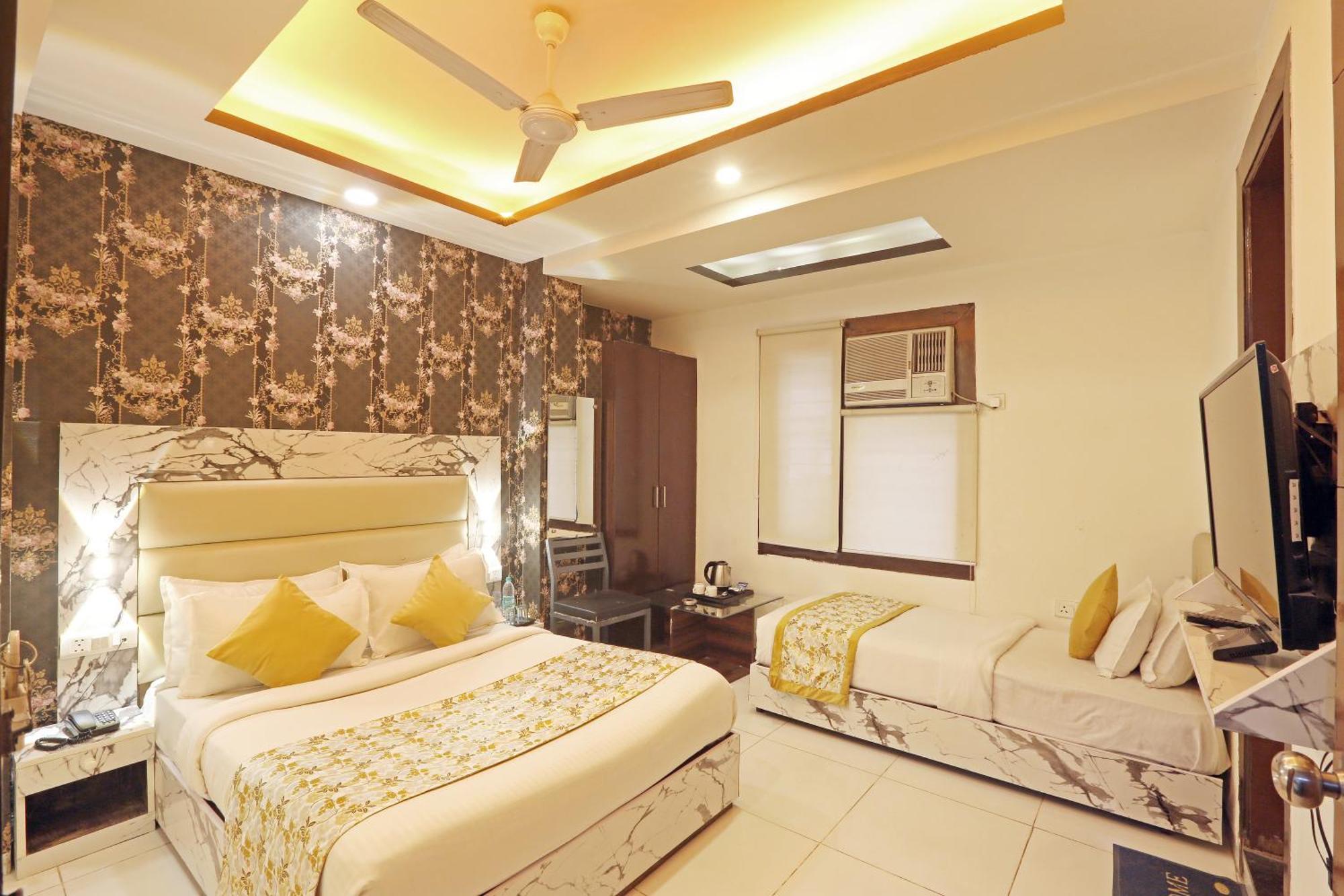Hotel Triton Grand At Delhi Airport New Delhi Exterior foto