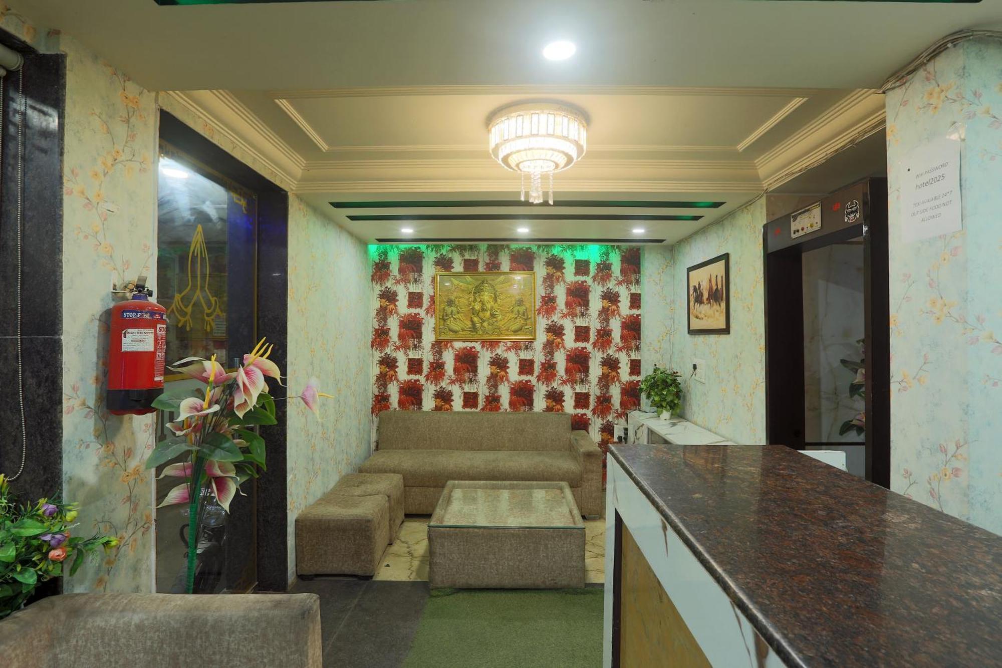 Hotel Triton Grand At Delhi Airport New Delhi Exterior foto
