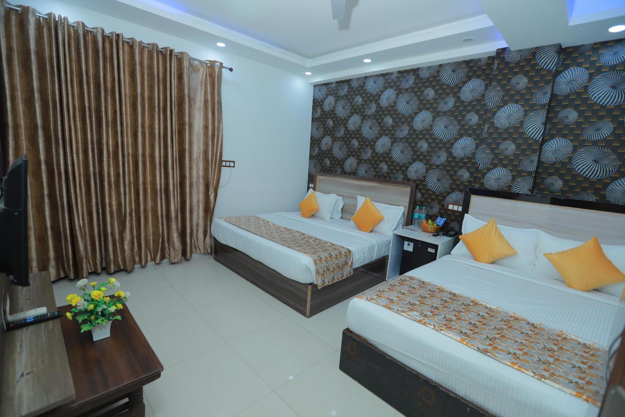 Hotel Triton Grand At Delhi Airport New Delhi Exterior foto
